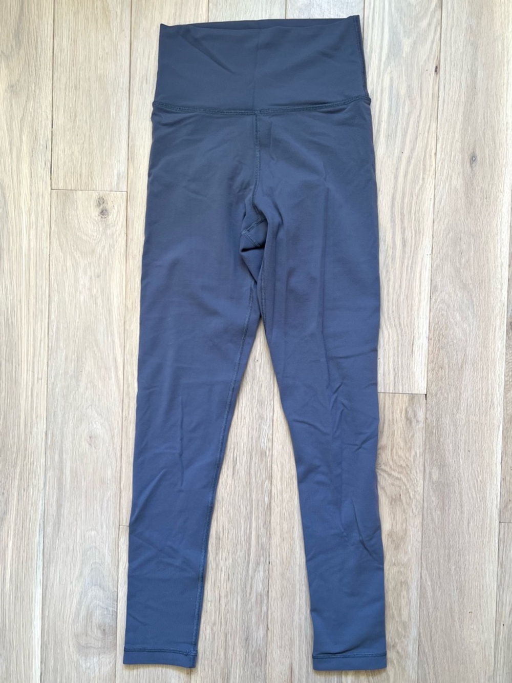 Aritzia TnAction TNALIFE Atmosphere Super Hi-Rise Leggings Extra Small Grey